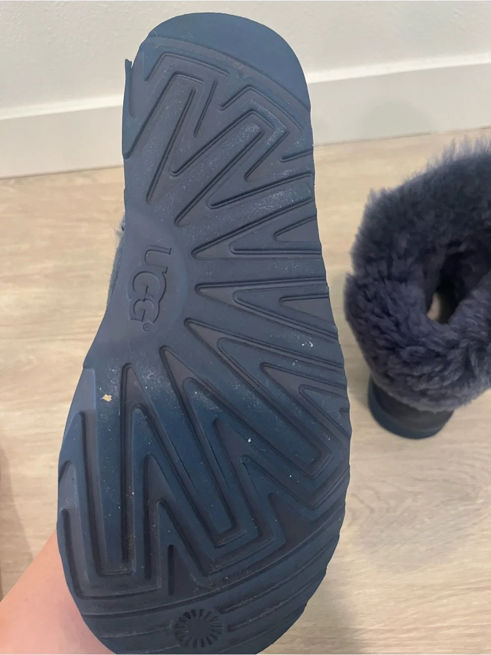 UGG Classic Cuff Short Boots Dark Blue / Navy Suede Shearling